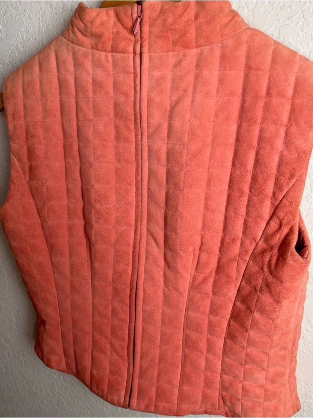 Chanel Vintage 1999 Salmon Pink Quilted Suede Top Vest Goat Skin 40 Rare